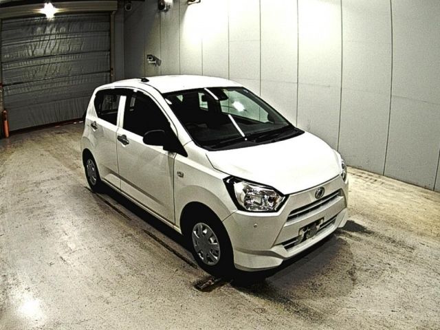 4285 Daihatsu Mira e s LA350S 2018 г. (LAA Okayama)